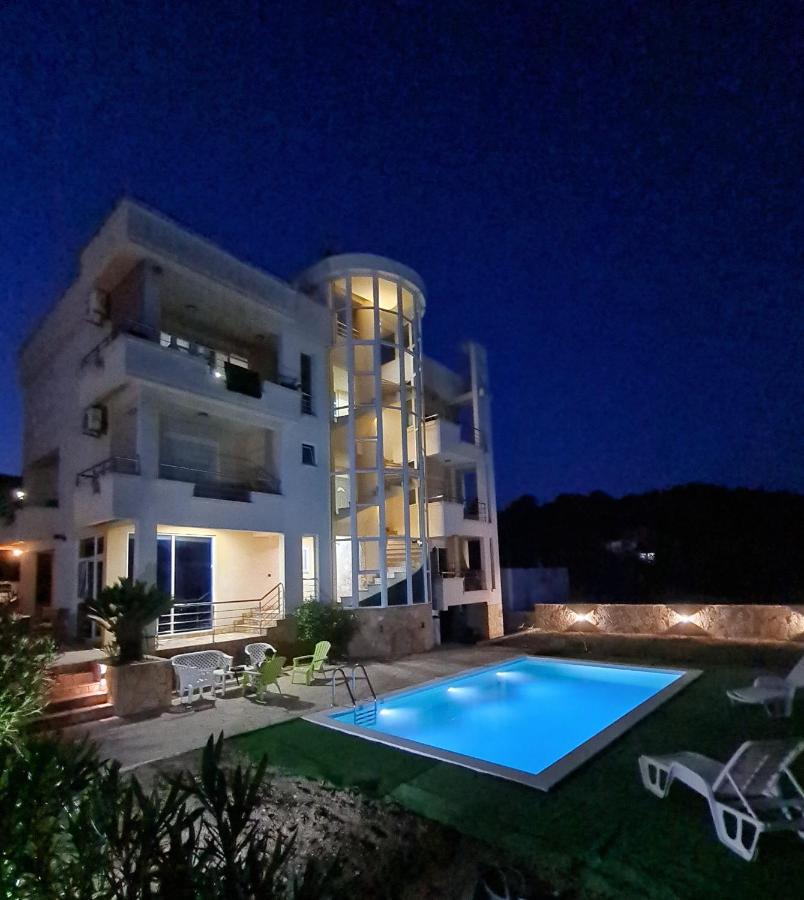 Kopernikus Apartments Ulcinj Buitenkant foto