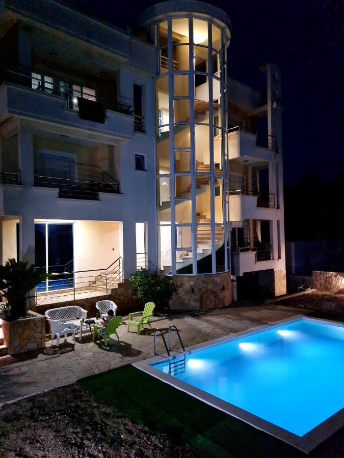 Kopernikus Apartments Ulcinj Buitenkant foto