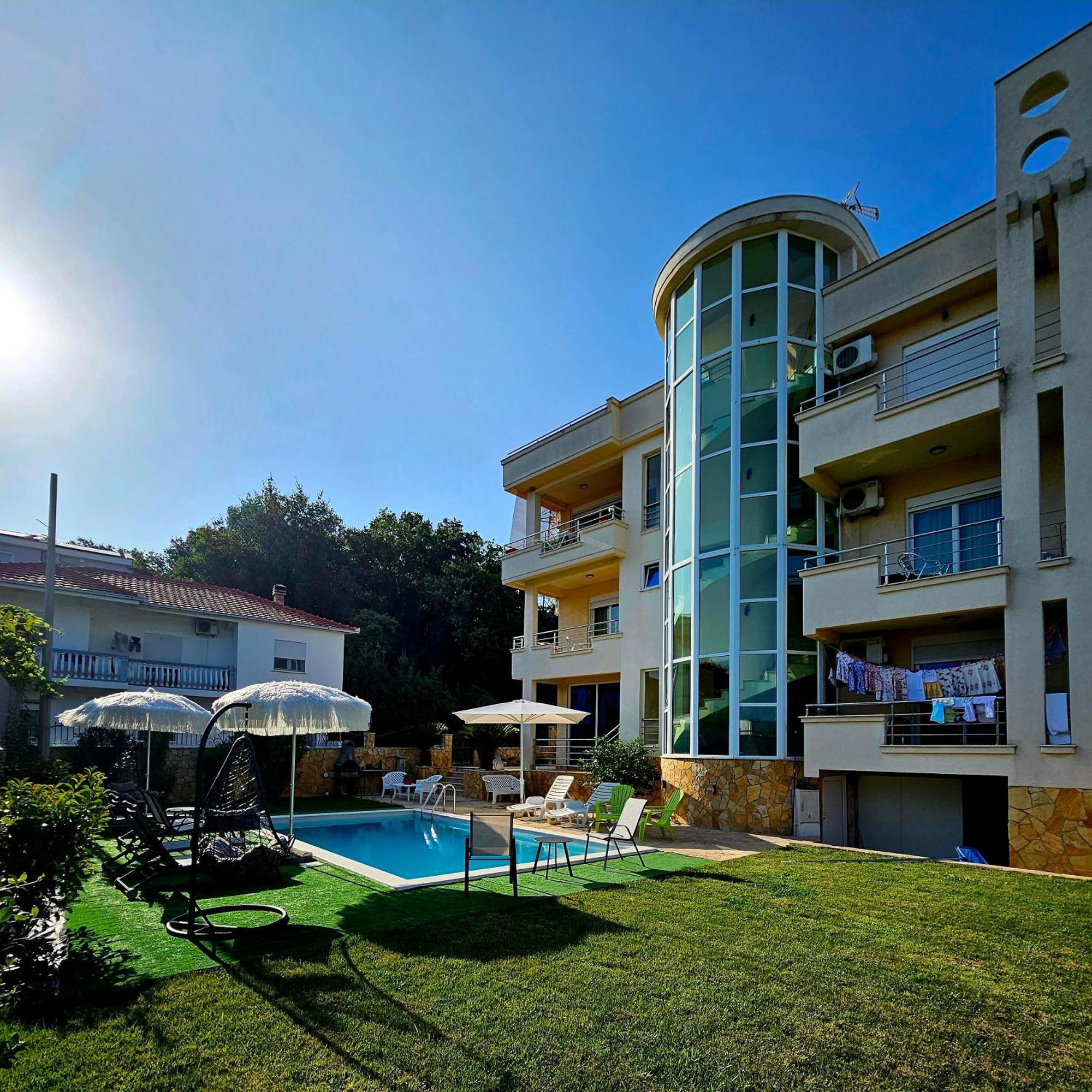 Kopernikus Apartments Ulcinj Buitenkant foto