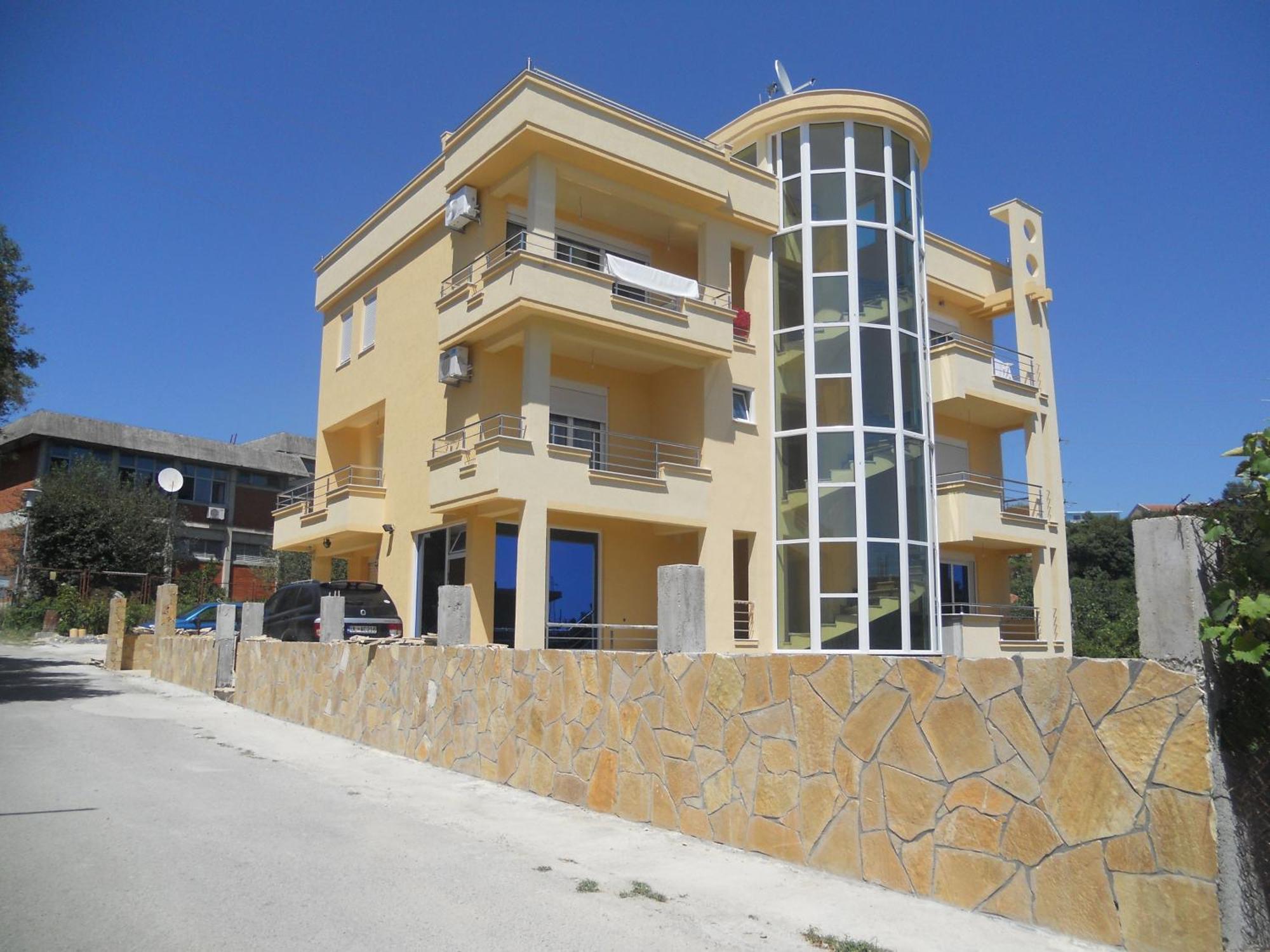 Kopernikus Apartments Ulcinj Buitenkant foto