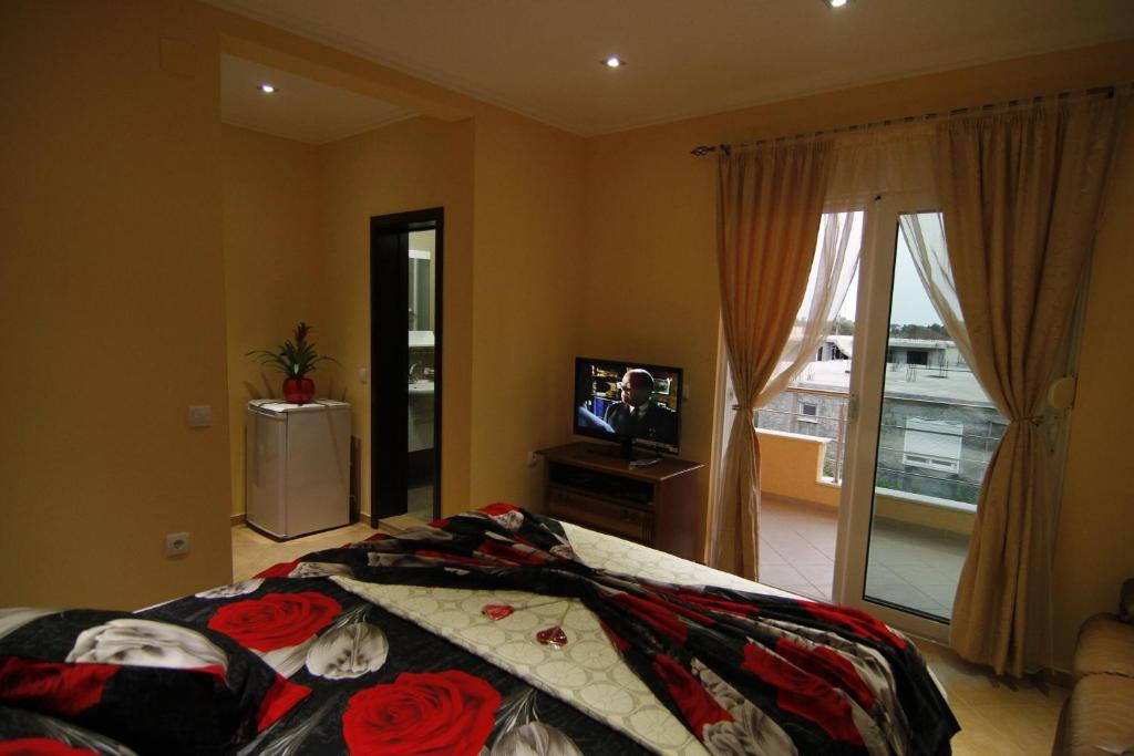 Kopernikus Apartments Ulcinj Buitenkant foto