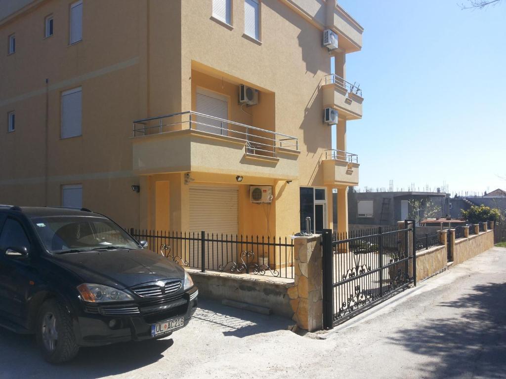 Kopernikus Apartments Ulcinj Buitenkant foto